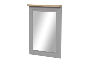 Огледало за предсобје, Јулија