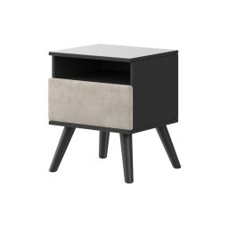 Тапациран ноќен орманi, Полина